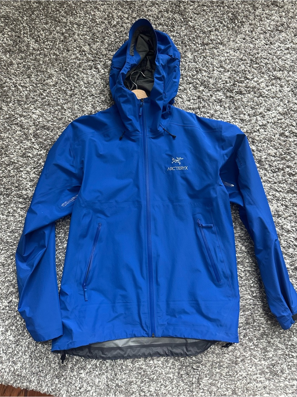 Arc'teryx Men's Beta LT Hooded Jacket - XL